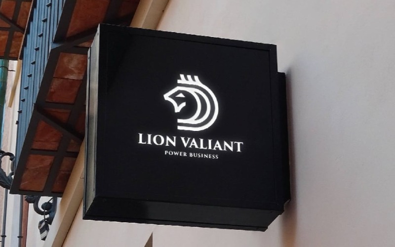 lion head valiant pro logo original